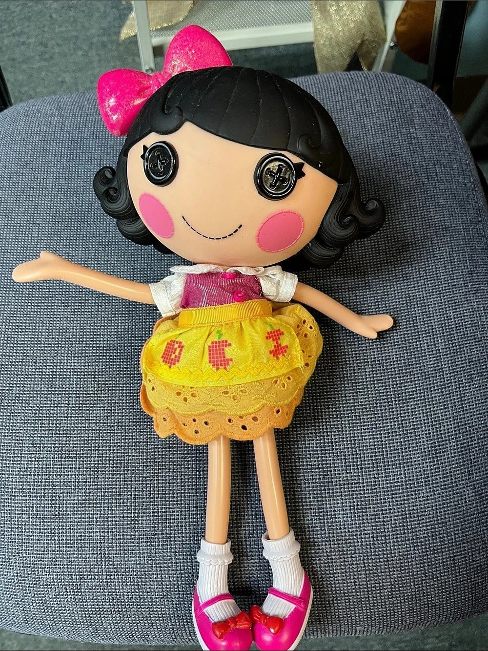 MGA Entertainment Lalaloopsy Snowy Fairest Doll in Yellow & Pink